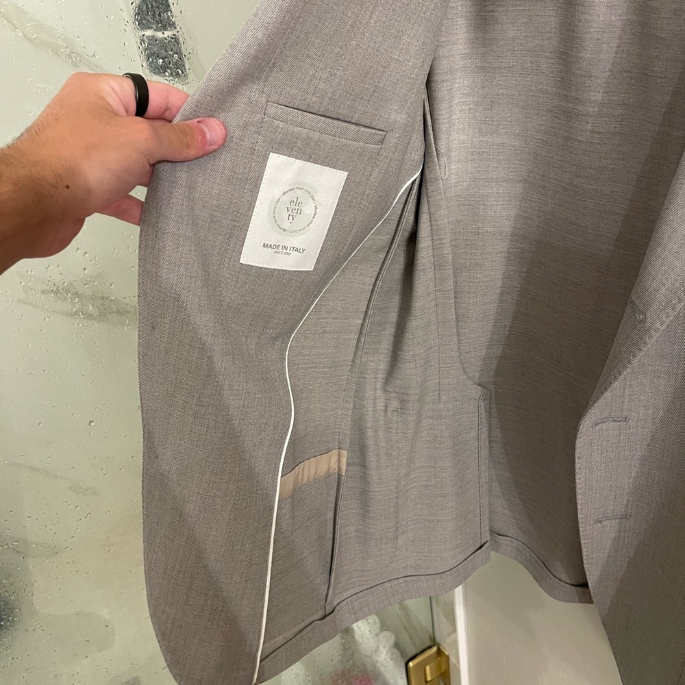 New Eleventy Single Breasted Stretch Wool Sport Coat (Size 38R) - Picture 3 of 10